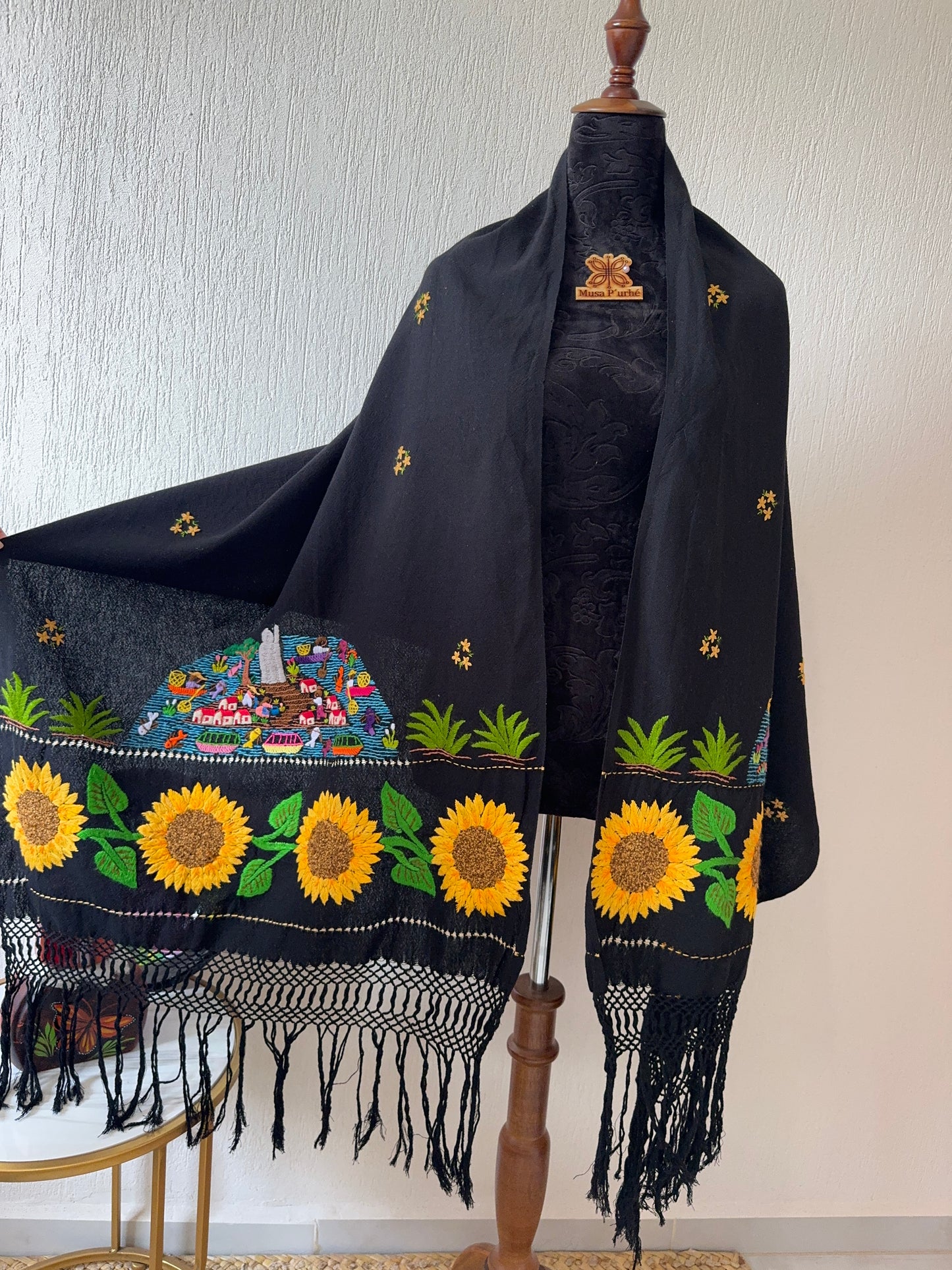 Rebozo Janitzio y girasoles