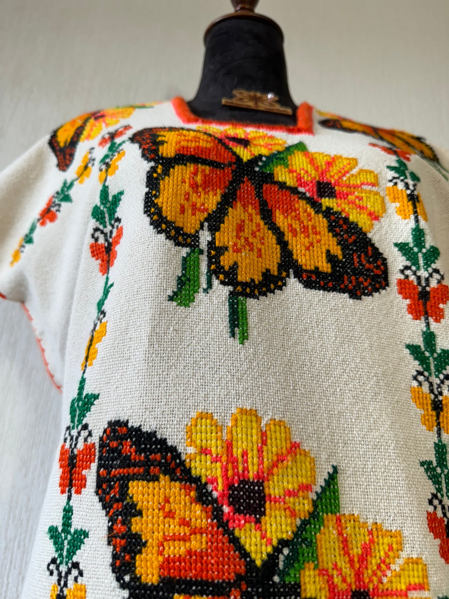 Vestido Monarcas y girasoles