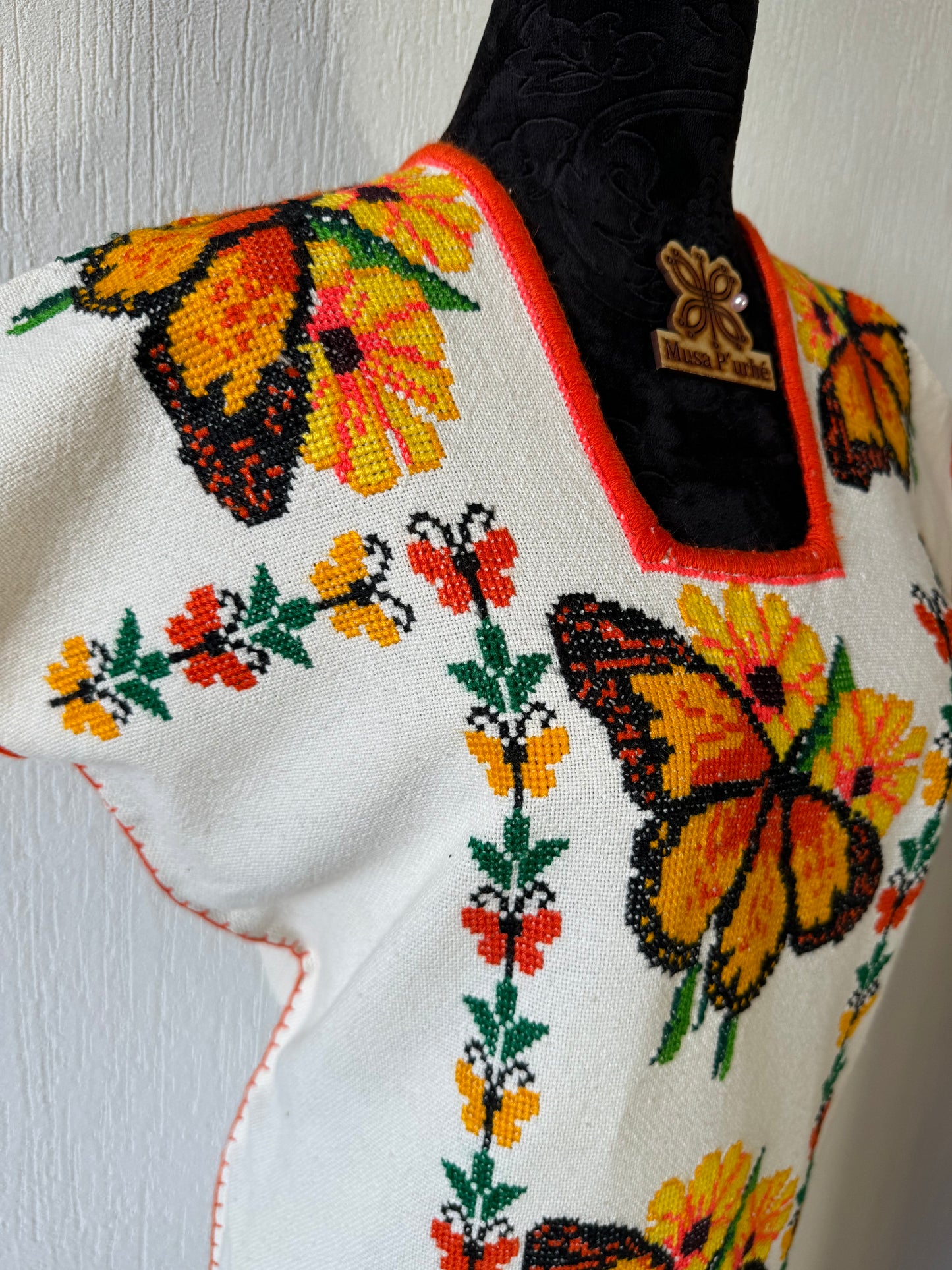 Vestido Monarcas y girasoles
