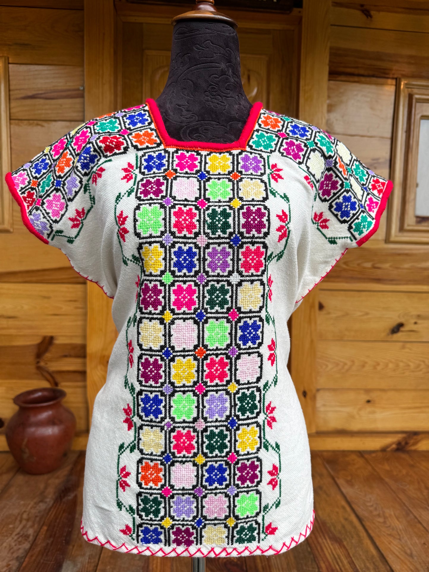 Huanengo Florecitas geométricas