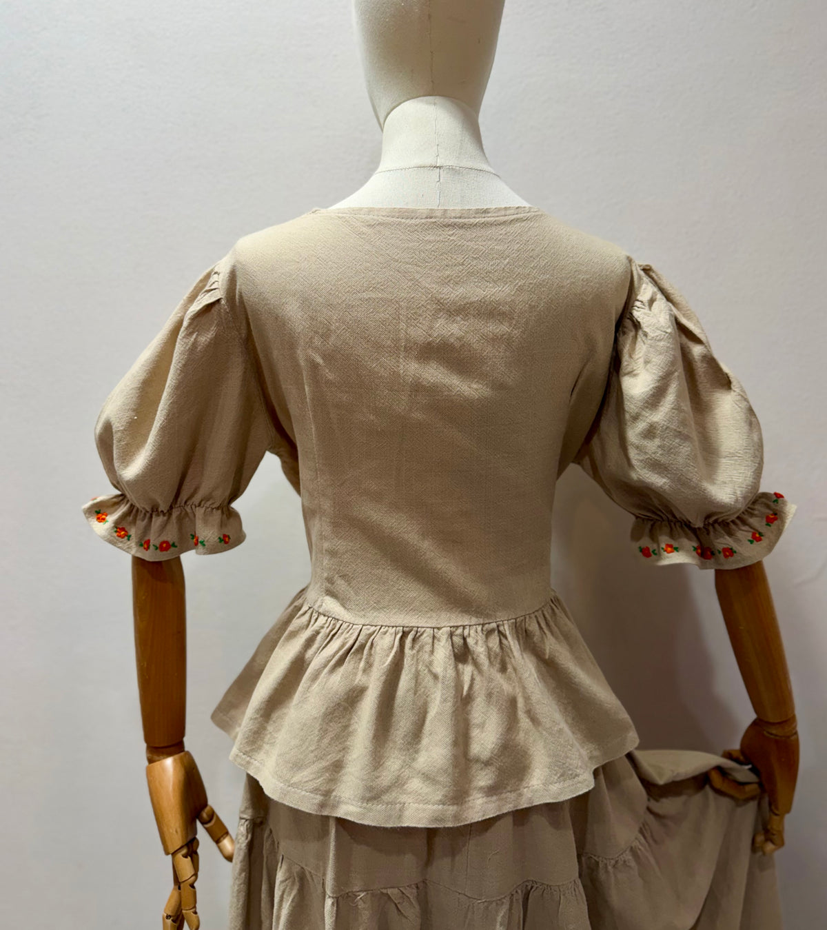 Blusa Apatsïkua ka kolombrini