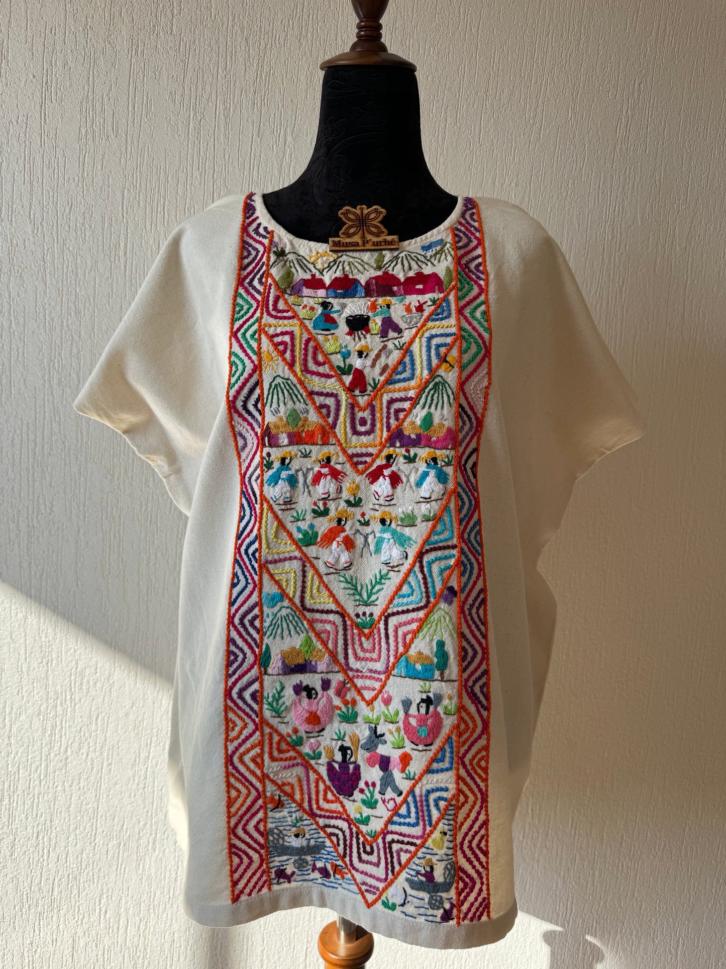 Huanengo bordado de historias