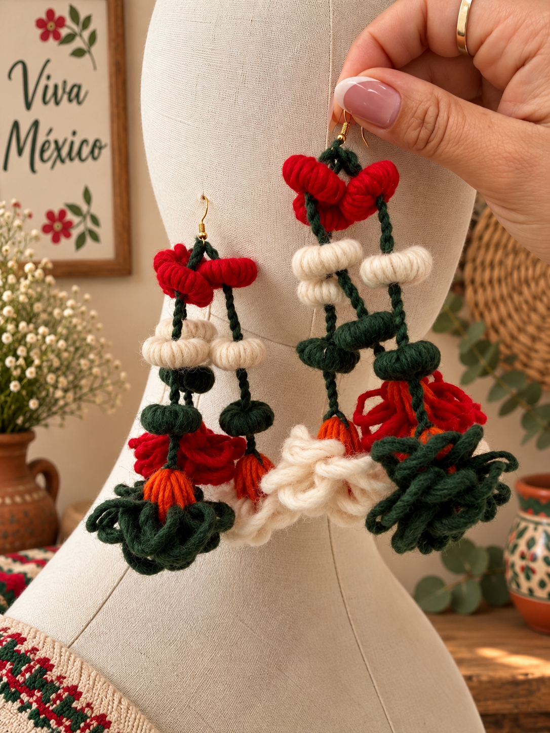 Tlacoyales y aretes Viva México