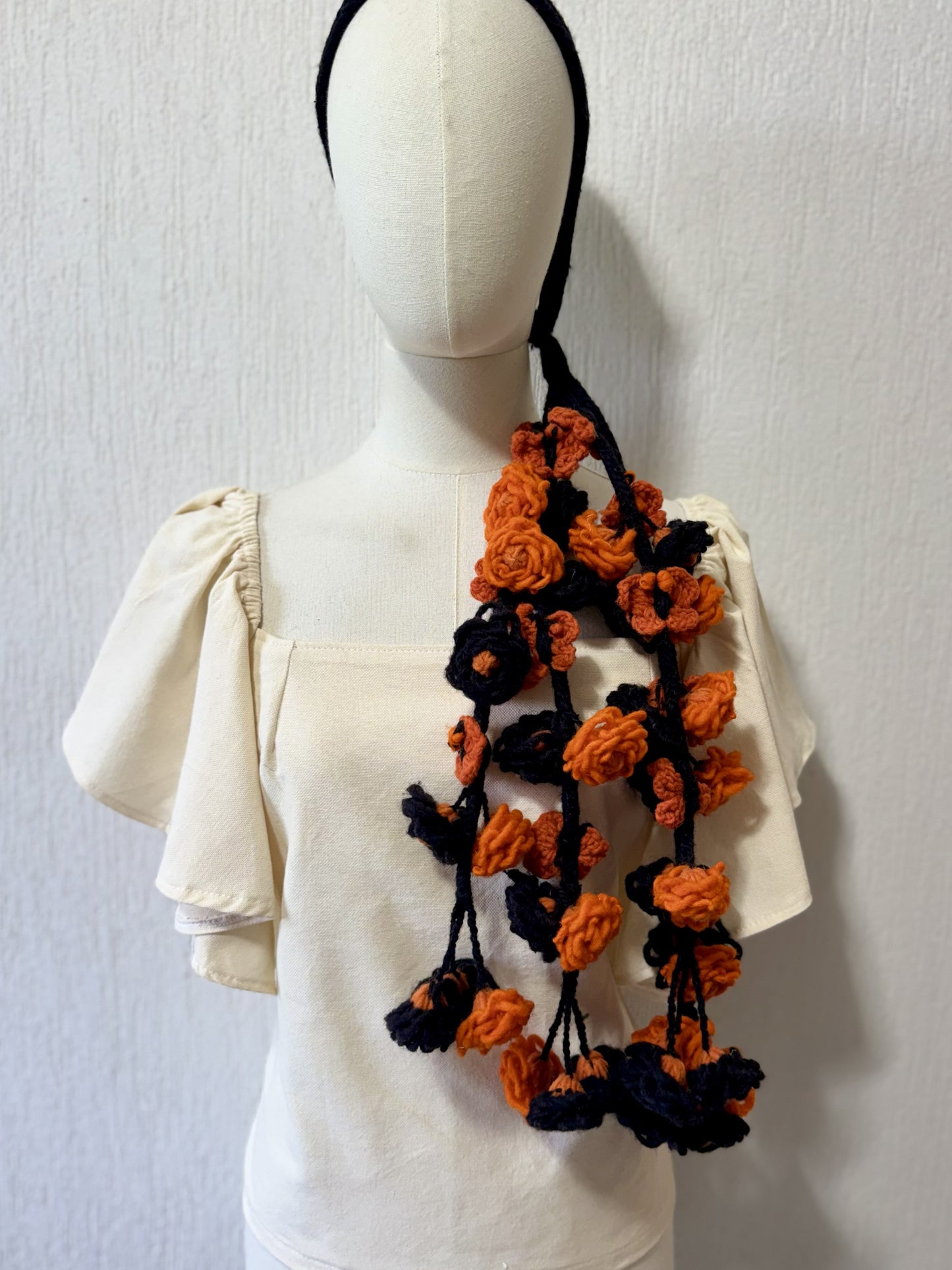 Tlalpiales Flor y Mariposa Negro/Naranja