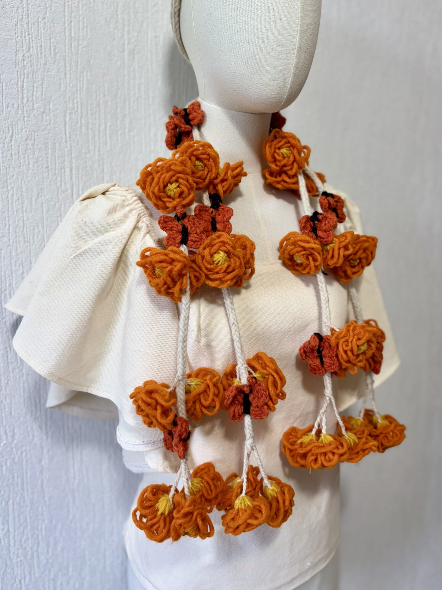 Tlalpiales Flor y Mariposa Naranja