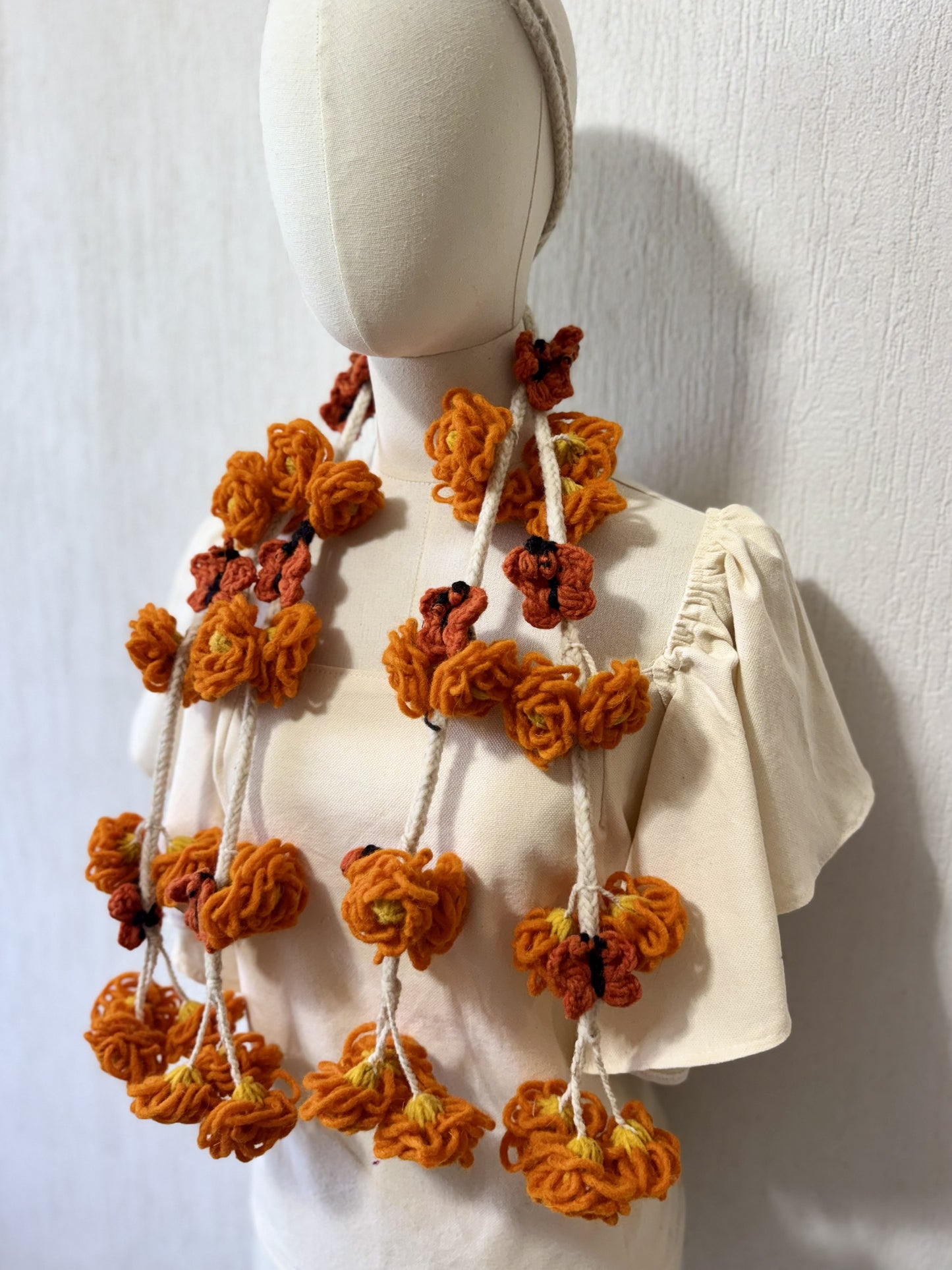 Tlalpiales Flor y Mariposa Naranja