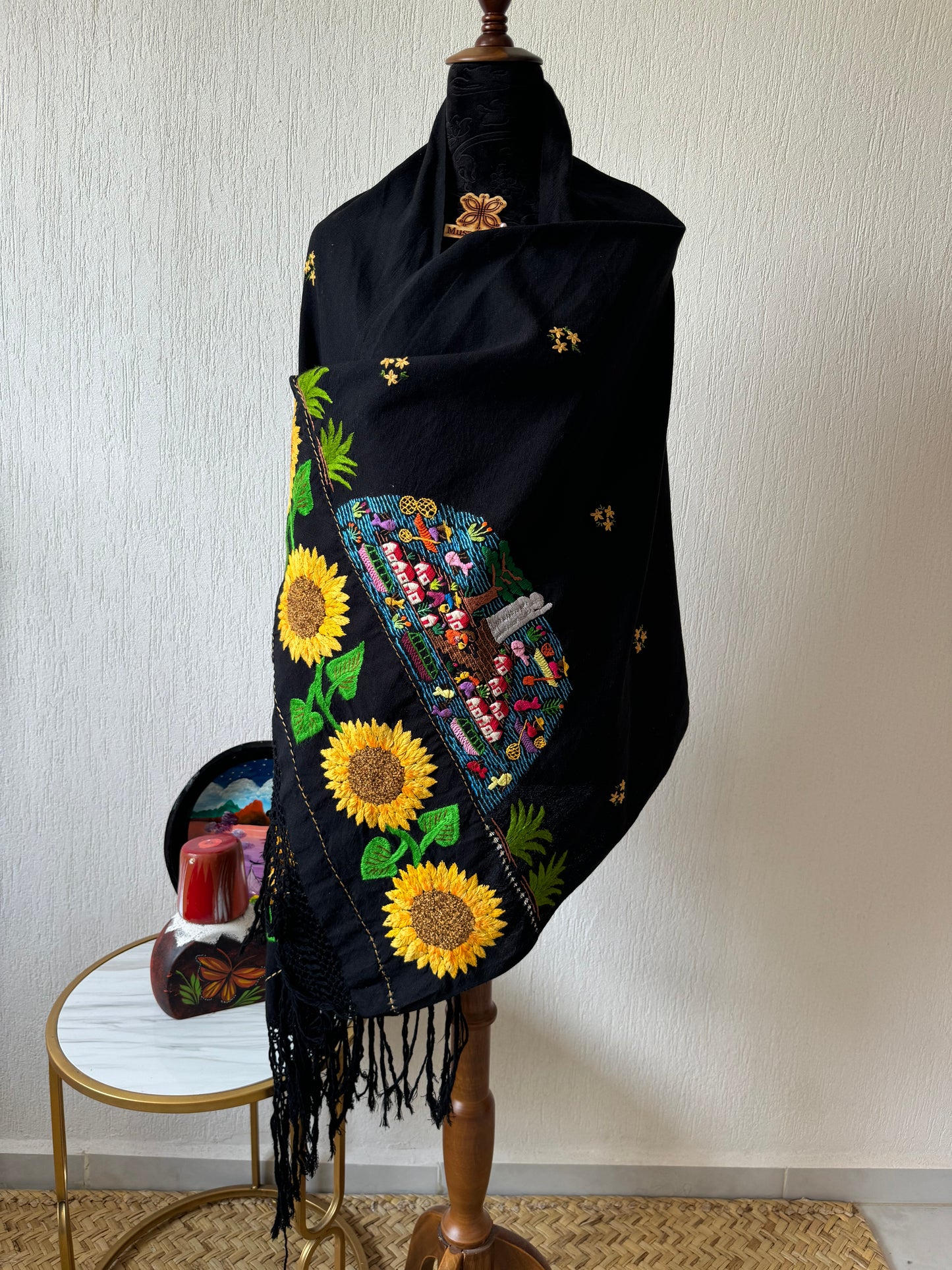Rebozo Janitzio y girasoles