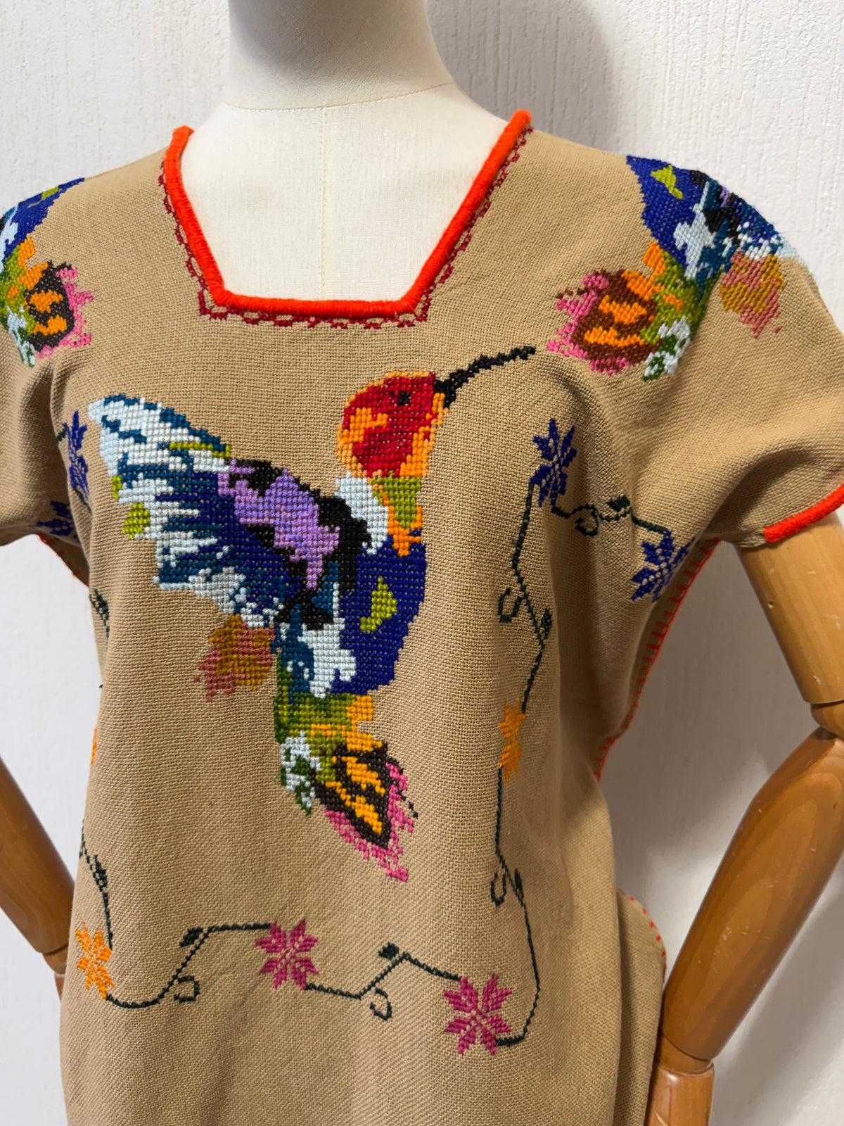 Huanengo Tzintzuni “Colibrí”
