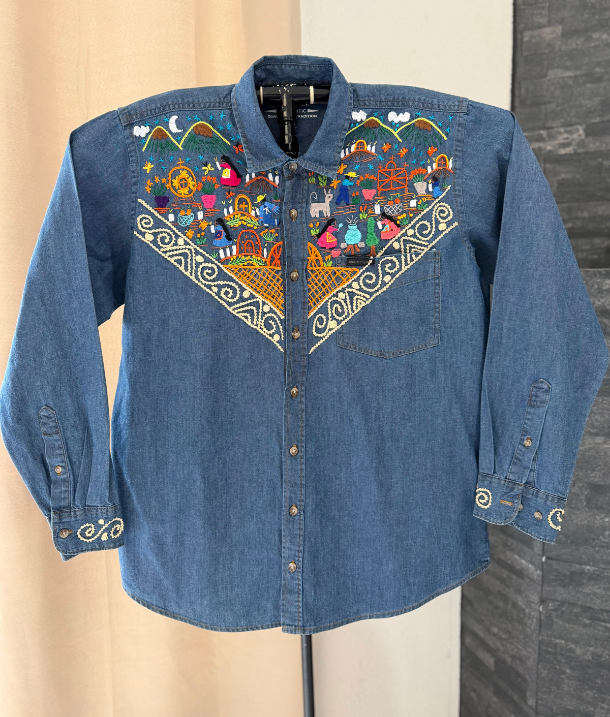Camisa Apatsïkua “Cempaschil”