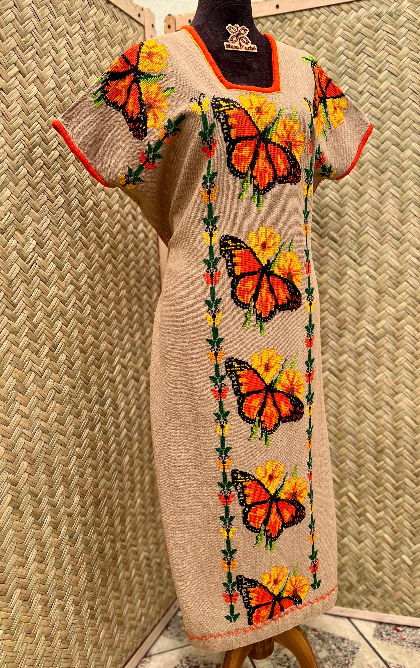 Vestido Monarcas y Girasoles
