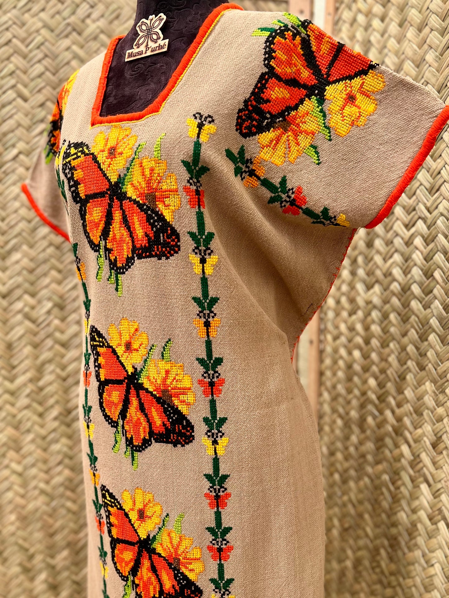 Vestido Monarcas y Girasoles