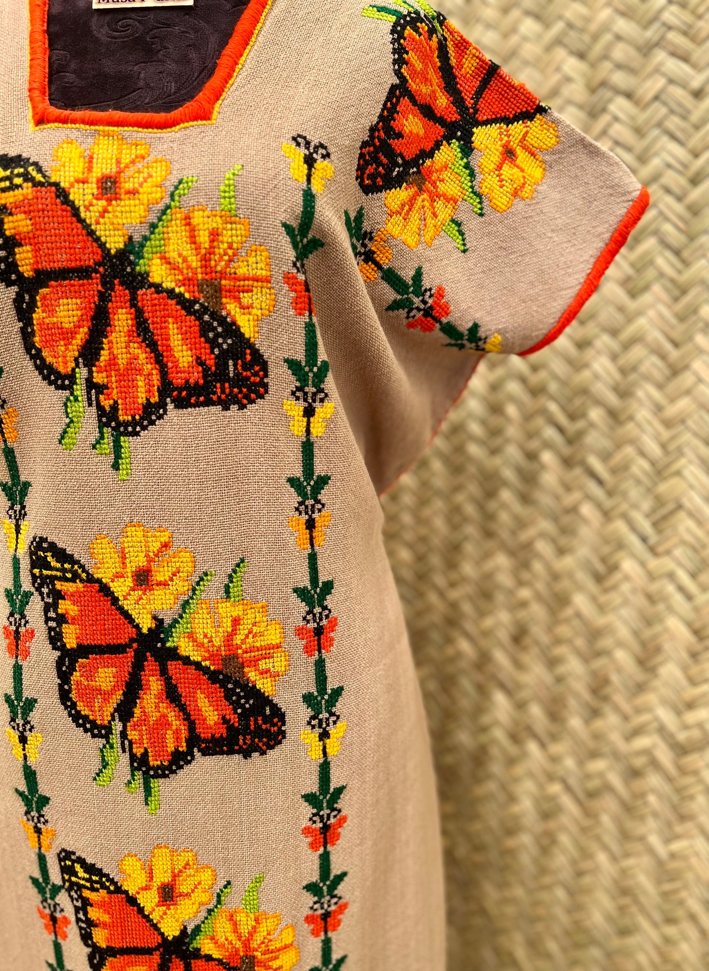 Vestido Monarcas y Girasoles