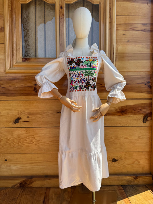 Vestido Erandi viejitos y monarcas