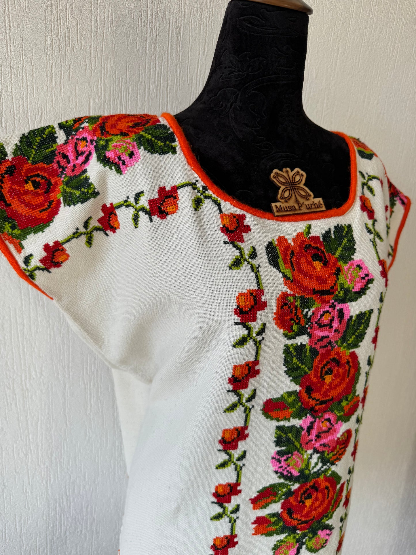 Huanengo Male Rosita